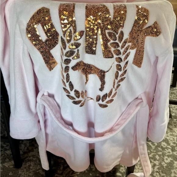 Victoria’s Secret Pink , Small Robe w/hoddie and  with Gold Accents, plush! - Picture 5 of 6
